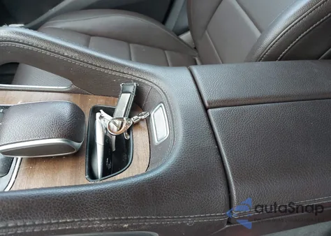 2020 Mercedes-Benz Gle 350 4Matic z USA, uszkodzony, nr VIN 4JGFB4KB0LA008393